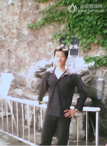 李.jpg