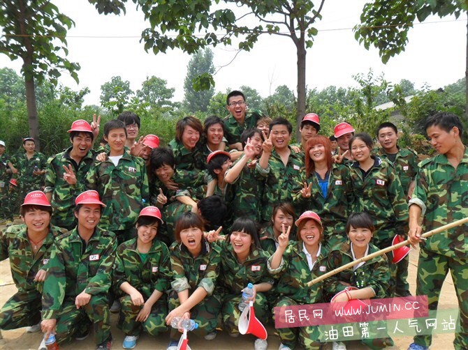 102025qhcrvp8do8pvd4xx.jpg