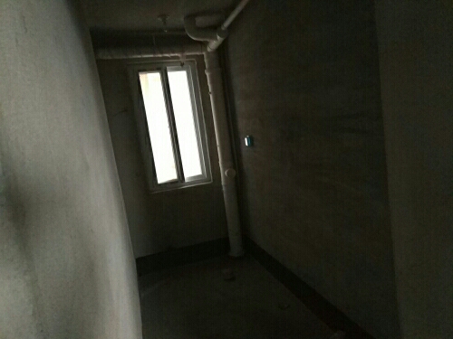 125507m2hr2ozm1vvomvoh.jpg