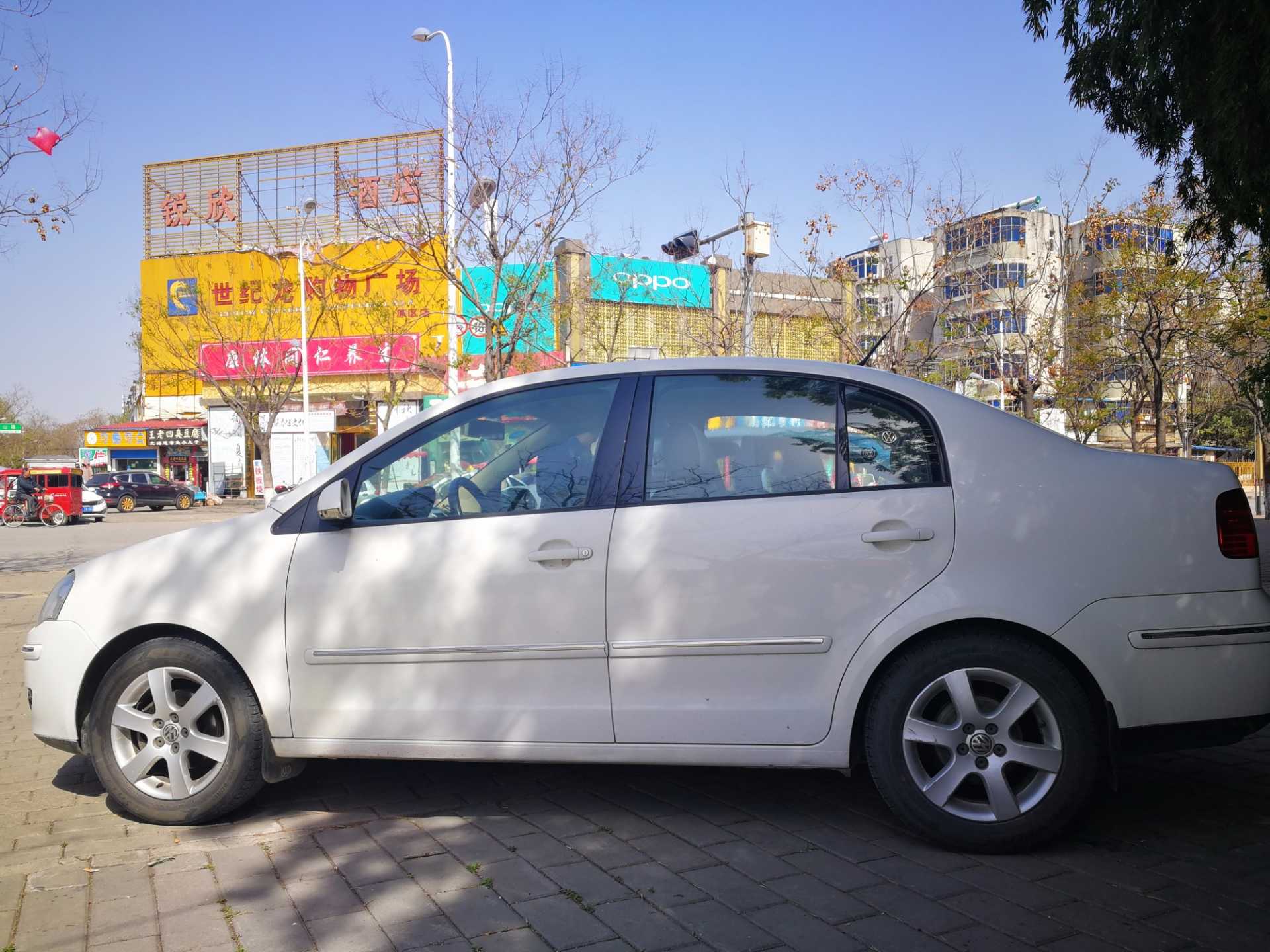 Polo1.6三箱出售