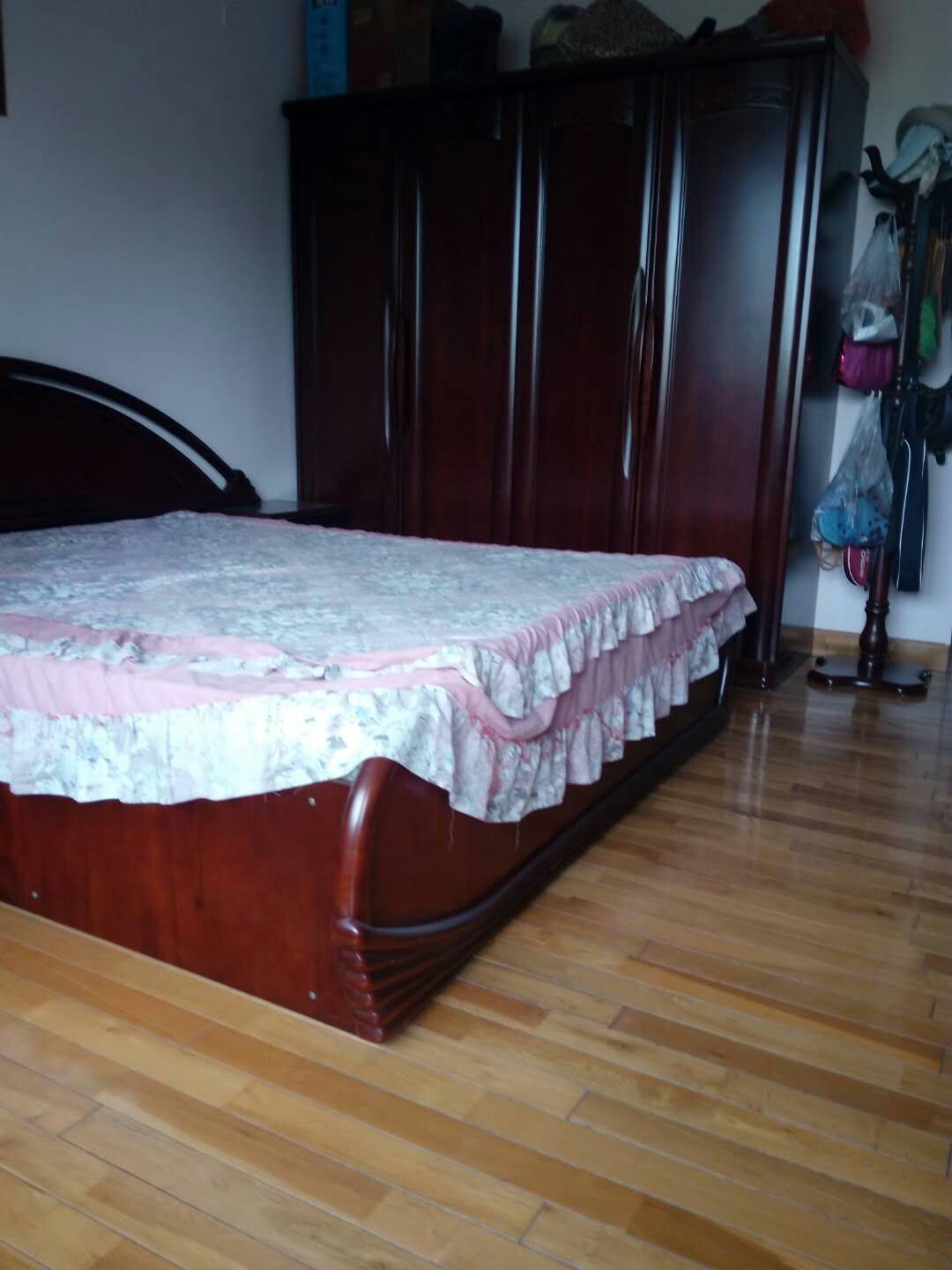 房间1